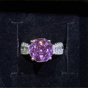 Elegant Purple and Silver Women's Ring